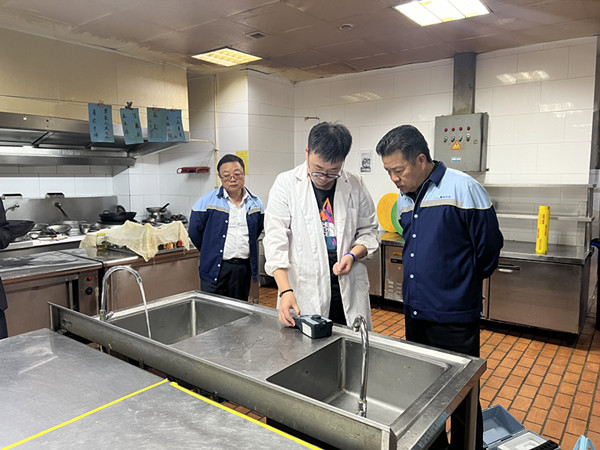 ����Դ� �o���߿�&mdash;���]������벢�e���Ϲ�ˮ��ȫ (2)_����.jpg