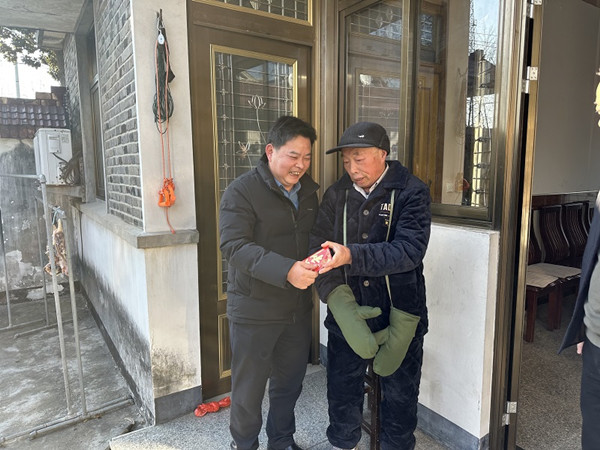 ˮ�����F�h��֧�_չ&ldquo;ӭ�´��͜�ů&rdquo;ϵ�л�� (1)_����.jpg